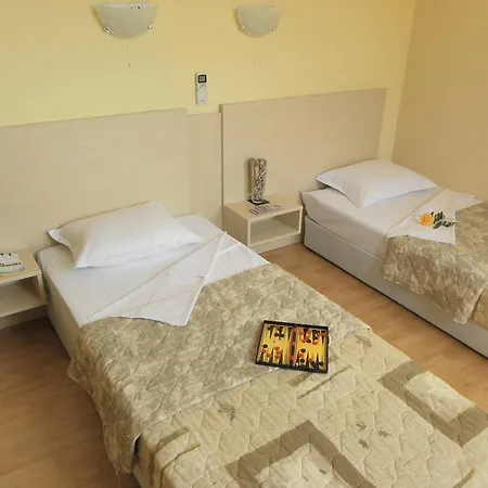 Harmony Hills Apartahotel 4*